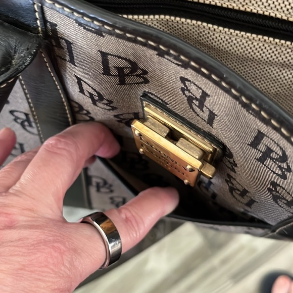 🖤🩶VINTAGE DOONEY & BOURKE PURSE 14Wx9.5L GREY & BLACK GREAT CONDITION! - Picture 4 of 13